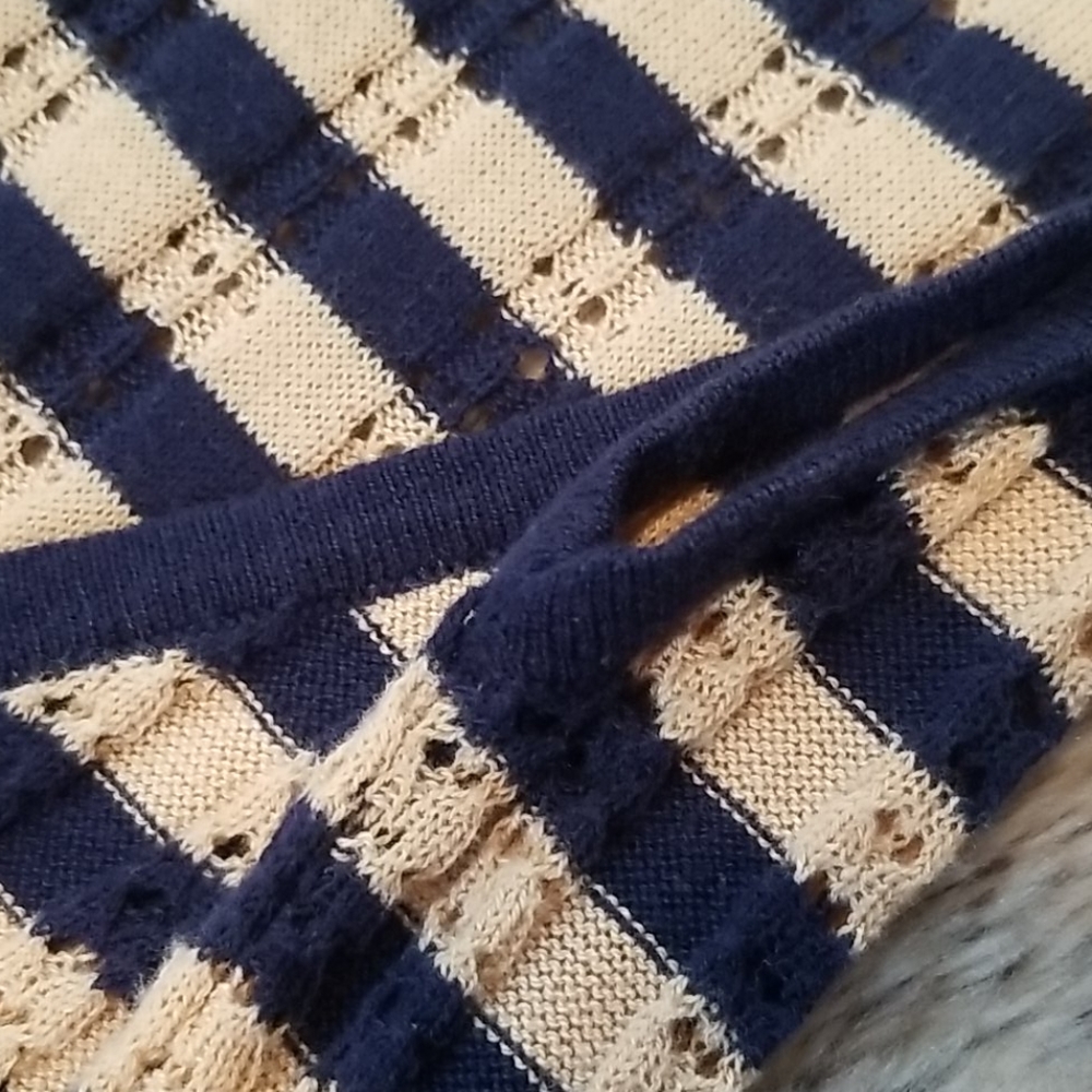 Knit Wrap Dress V Neck, Long Belt. - Picture 11 of 16